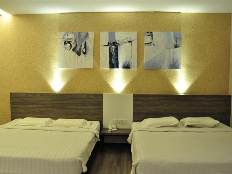 Frazel Inn Hotel Parit Buntar Dış mekan fotoğraf