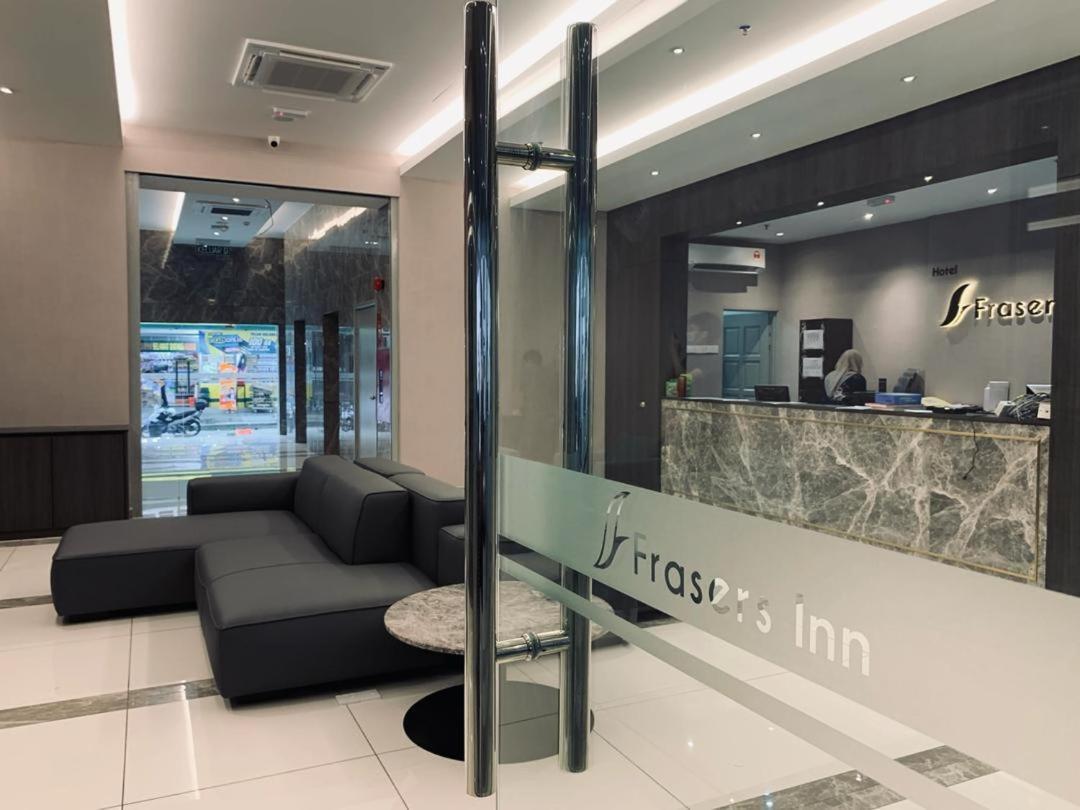Frazel Inn Hotel Parit Buntar Dış mekan fotoğraf
